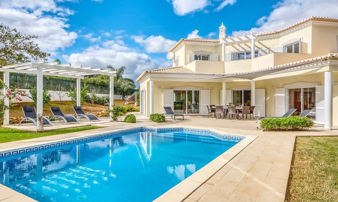 Portimao Villa | Villa Larissa, luxury private villa, 4 bedrooms, Portimão countryside, private pool