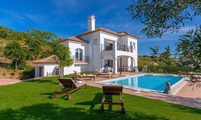 Arcos de la Frontera Villa | Villa Latina Golf Arcos de la Frontera by Ruralidays