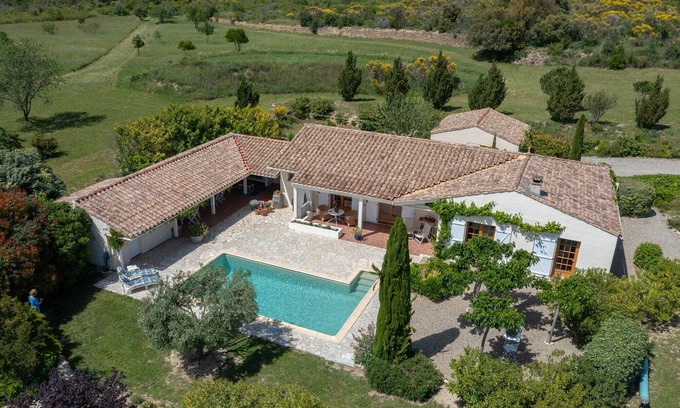 Cesseras Villa | Villa Le Bariole – Luxury villa in the Minervois with panoramic views and heated pool