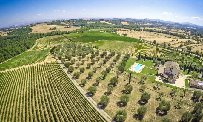 Sarteano Villa | Villa Le Buche - Villa with private pool