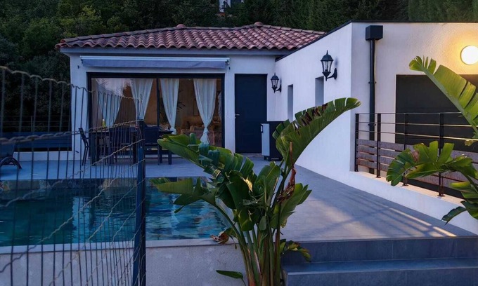 Belgentier Villa | Villa 'Le Ruisseau' with Mountain View, Wi-Fi and Air Conditioning