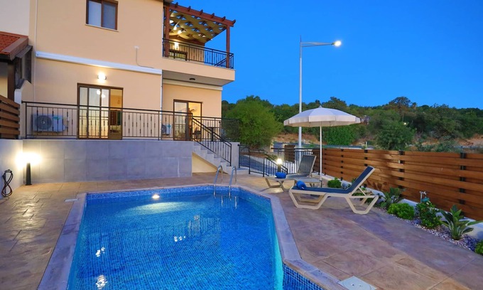 Meladeia Villa | Villa Lefkas: Holiday Villa To Rent, Pool, Views, WiFi, A/C