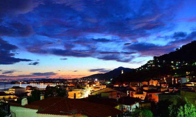 Gefira Mpania Villa | Villa Lepanto(3 bdrm-3 wc, parking, central-quiet)