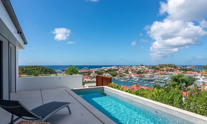 Lurin Villa | Villa Les Grenadines (3 bedrooms)
