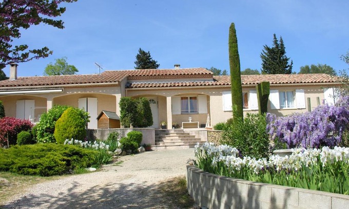 Sernhac Apartment | villa les iris