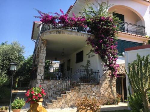 Monti D'arena-Bosco Caggione Apartment | Villa Liliana
