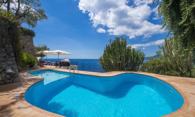 Praiano Villa | VILLA LILLA gorgeous villa in Praiano Amalfi Coast, Fully staffed