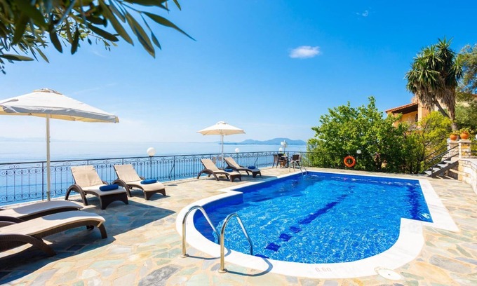 Nisaki Villa | Villa Lina - Five Bedroom Villa, Sleeps 10