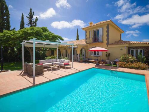 Monte Leon House | Villa Linda