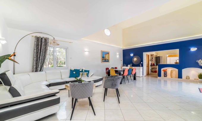 Puget-sur-Argens House | Villa located between Cannes and Saint-Tropez