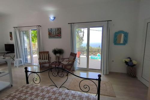 Avlakia Apartment | Villa Luna Apartment