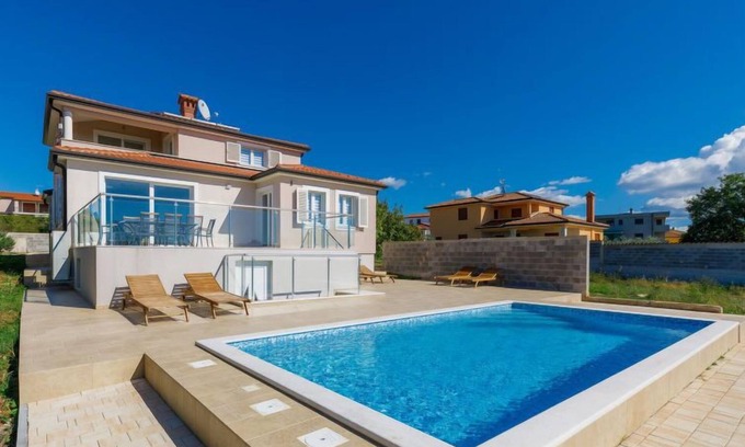 Vilanija House | Villa Luna Maris by Interhome