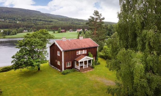 Ringerike Municipality House | Villa Lyvika