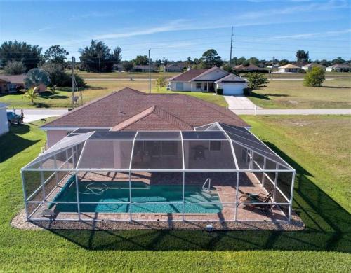 Mariner House | Villa M & M 3 bed 2 bath and a gorgeous pool