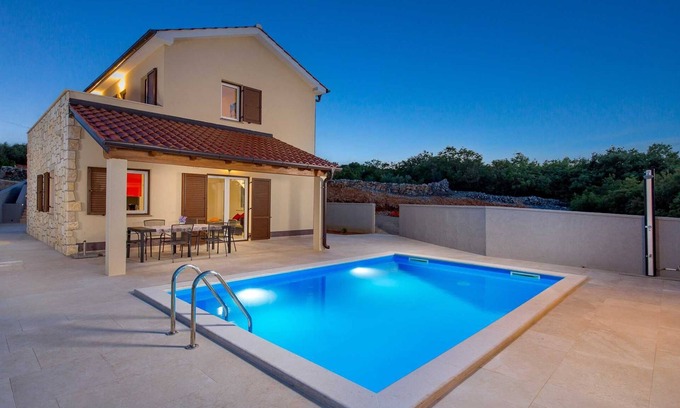 Vrbnik Villa | Villa Maestral with a heated pool, fitness & Seaview