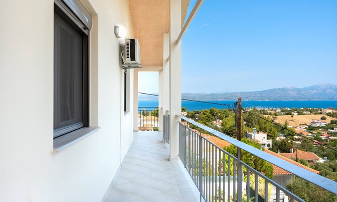 Oropos Villa | Villa "Magic View" with Private Pool & Wi-Fi