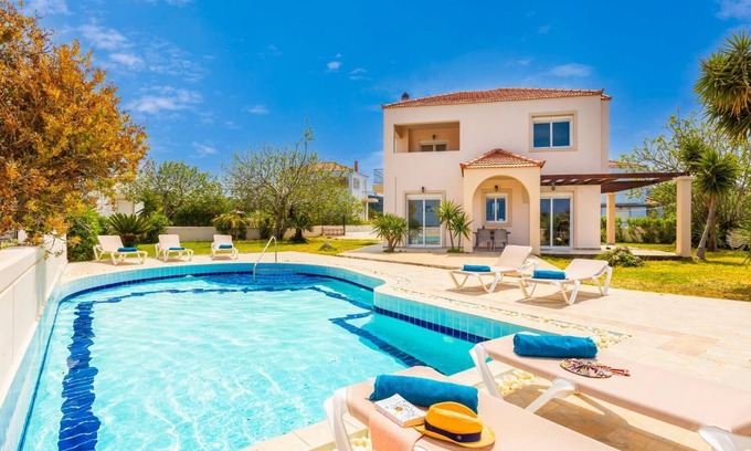 Fanai Villa | Villa Maia - Three Bedroom Villa, Sleeps 7