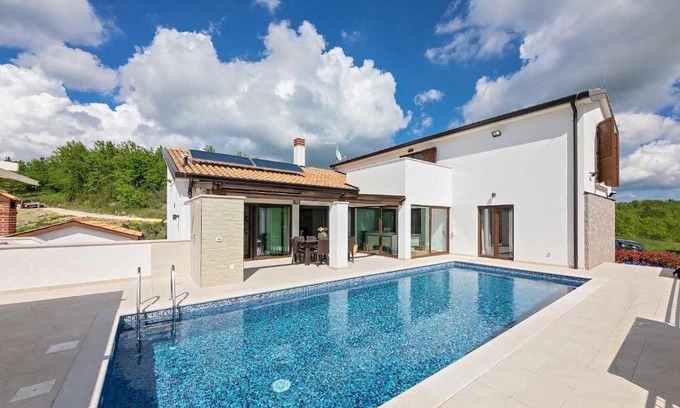 Gracisce House | Villa Mala Halu