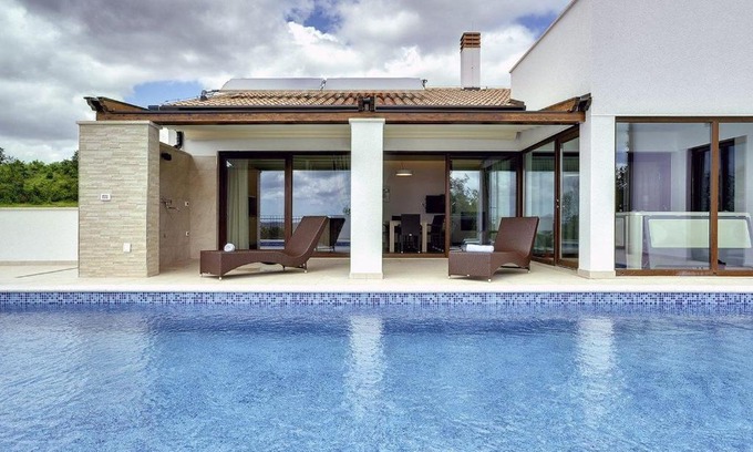 Gracisce House | Villa Mala Halu