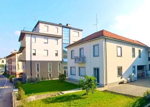 Meda House | Villa Manzoni