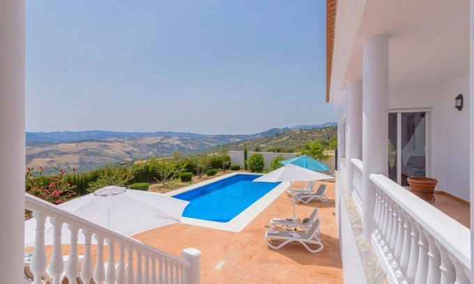 Periana Villa | Villa María de Periana by Ruralidays