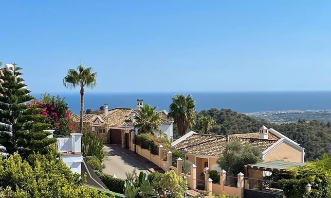 Istan Villa | Villa MARBELLA- GOLDEN MILE -Breathtaking SEA VIEW- PRIVATE POOL