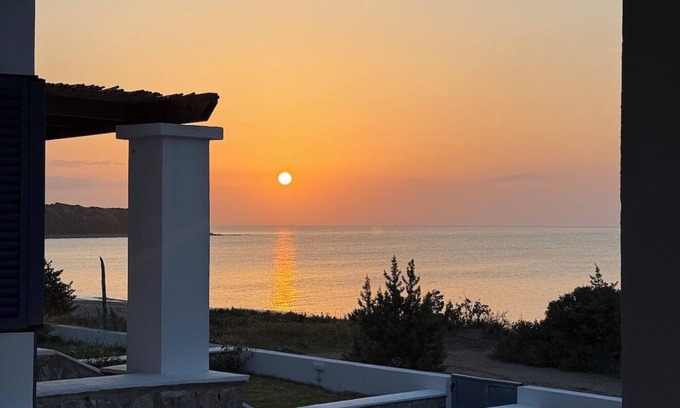 Lahania Villa | Villa Mare Mio – Beachfront, newly rennovated, 3 bedroom