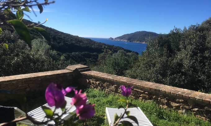 Ile du Levant House | Villa Marguerite, Haven of Peace on I'le du levant