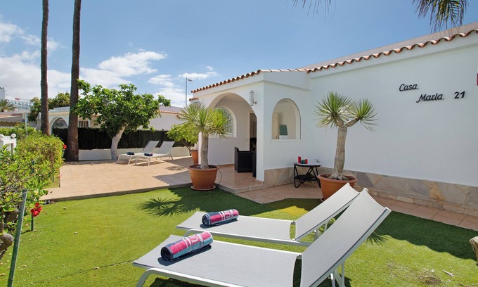Playa del Ingles Villa | Villa "Maria Maspalomas" with Shared Pool, 2 Private Terraces & Wi-Fi