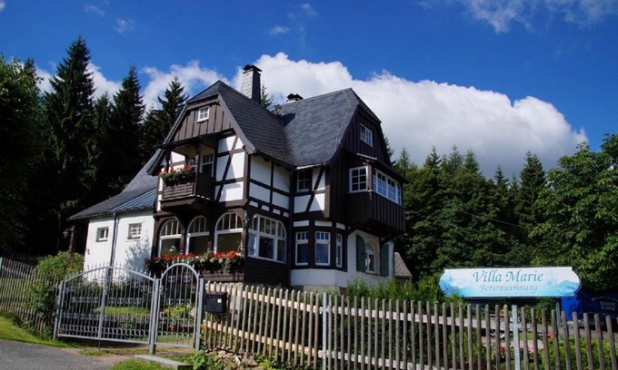 Baerenburg Apartment | Villa Marie Ferienwohnungen
