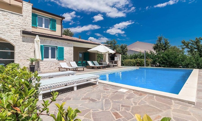 Muzini Villa | Villa Martha in Zminj