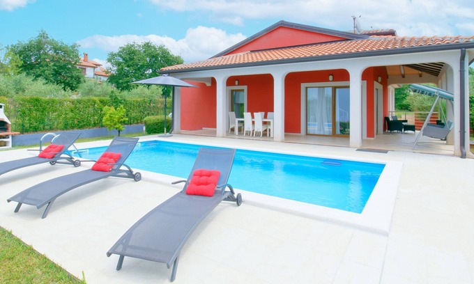 Vilanija Villa | Villa Mary - Four Bedroom Villa with Pool