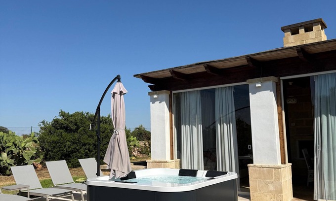Alezio House | Villa Mary with a big garden and swimming pool