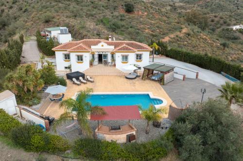 Canillas de Aceituno Villa | Villa Marylou