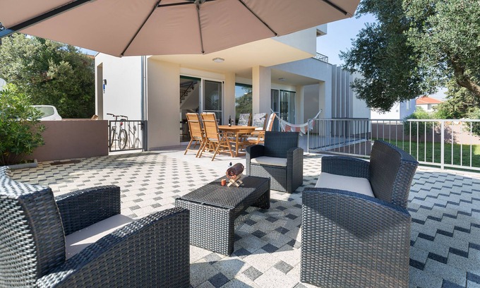 Ugljan House | VILLA MATHILDE Modern Family House near to the sea