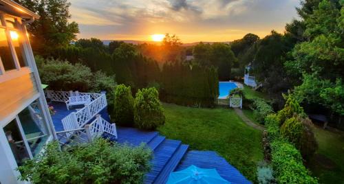 Philomont Villa | Villa Maud