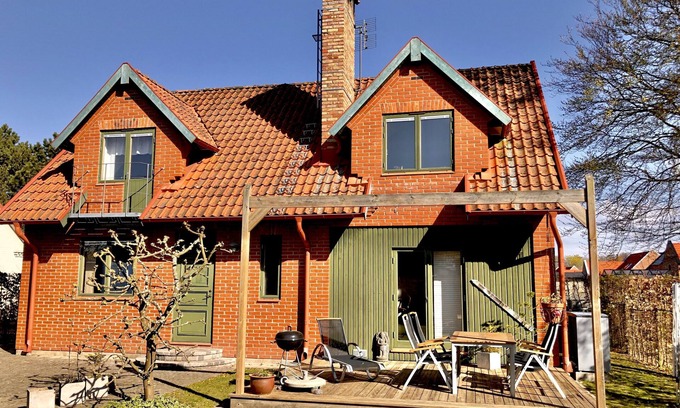 Vellinge Villa | Villa med bra busskommunikation, 200 meter, till Malmö och Skanör/Falsterbo.