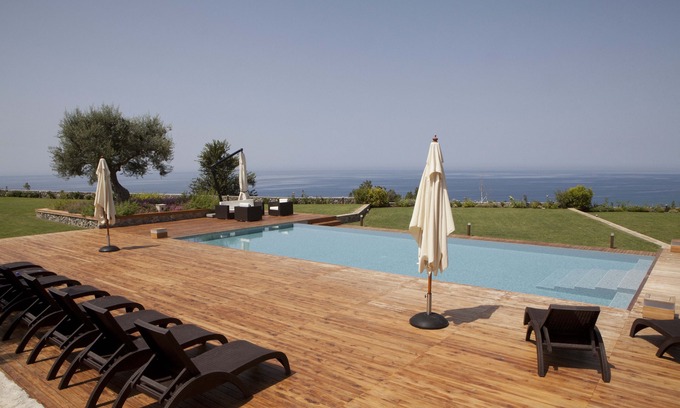 Fuscaldo Villa | Villa Mediterraneo: Luxury Villa Rental in Calabria