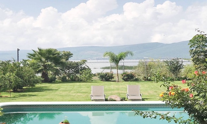 Chantepec Villa | Villa Meli 1 The perfect place to be, a Relaxing cozy house with a Mexican home accent.