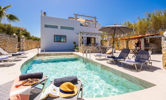 Tavronitis Villa | Villa Melina - Four Bedroom Villa, Sleeps 8