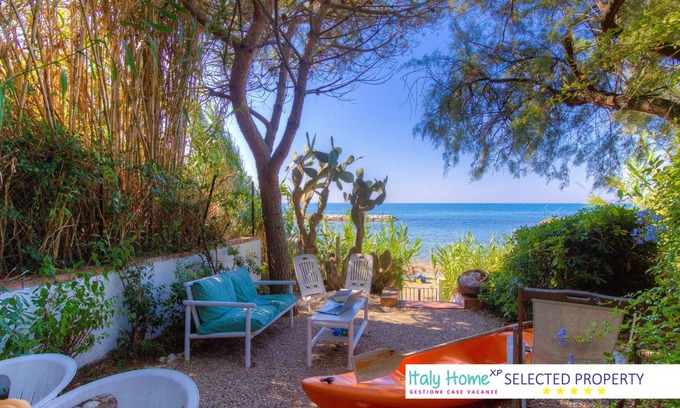 Formia Villa | Villa Melograno ★ Villa for 8 guests with Private Access to the Beach and Garden