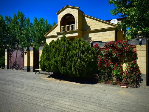 Yerevan Villa | Villa Melqonyans