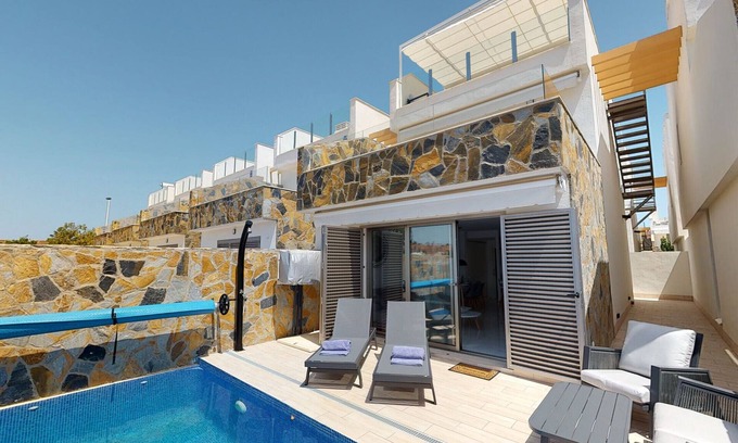 Los Alcazares Villa | Villa Mercurio - A Murcia Holiday Rentals Property
