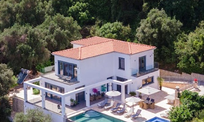 Doukades Villa | Villa Michael. Doukades Corfu. Heated pool and jacuzzi.