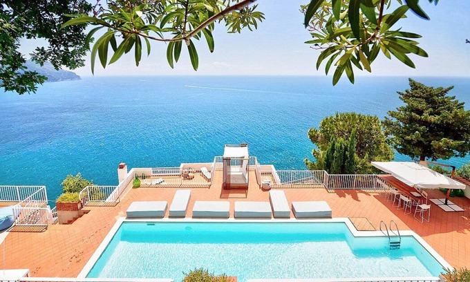 Ravello Villa | Villa Milena: A splendid and luminous two-story villa located on the high coast in front of the sea, with Free WI-FI.