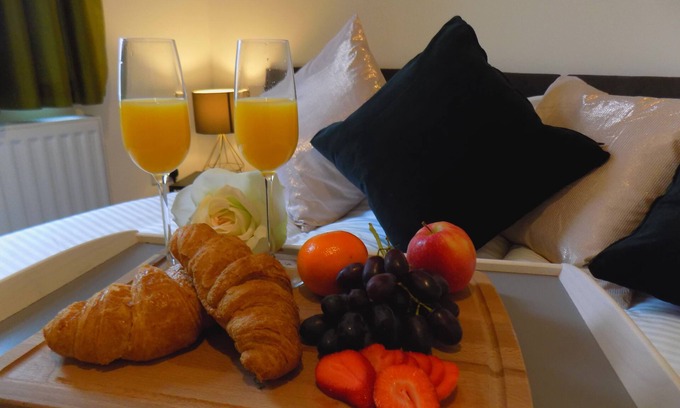 Splott Apartment | Villa Mimosa 2 - Cardiff Vibes with Sotero Lettings & Management