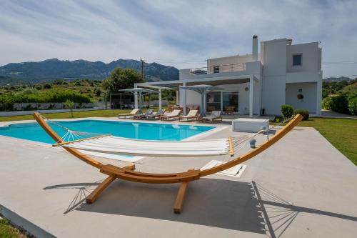 Dikaio Villa | Villa Miniera