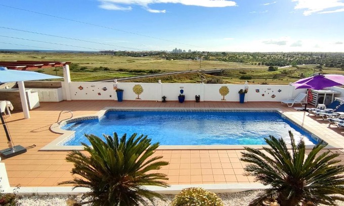 Pera Villa | Villa Miradouro by Be Cherish