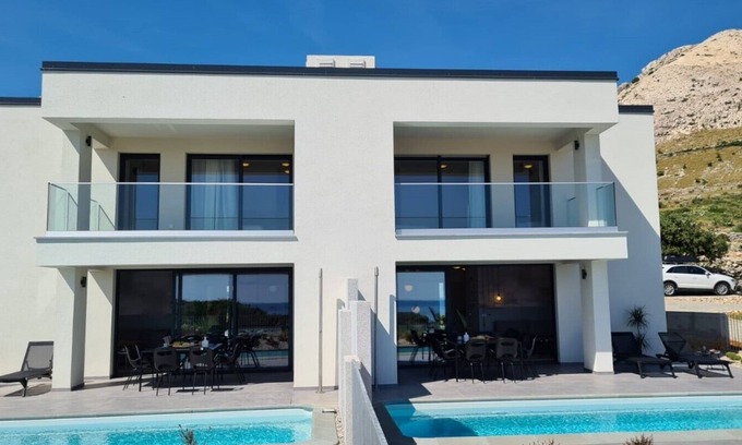 Stara Baska Villa | Villa mit Herrlichem Panoramablick, Ruhige Lage, Familienfreundlich, Pool