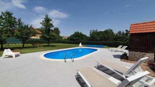 Popovac Apartment | Villa Mons Aureus